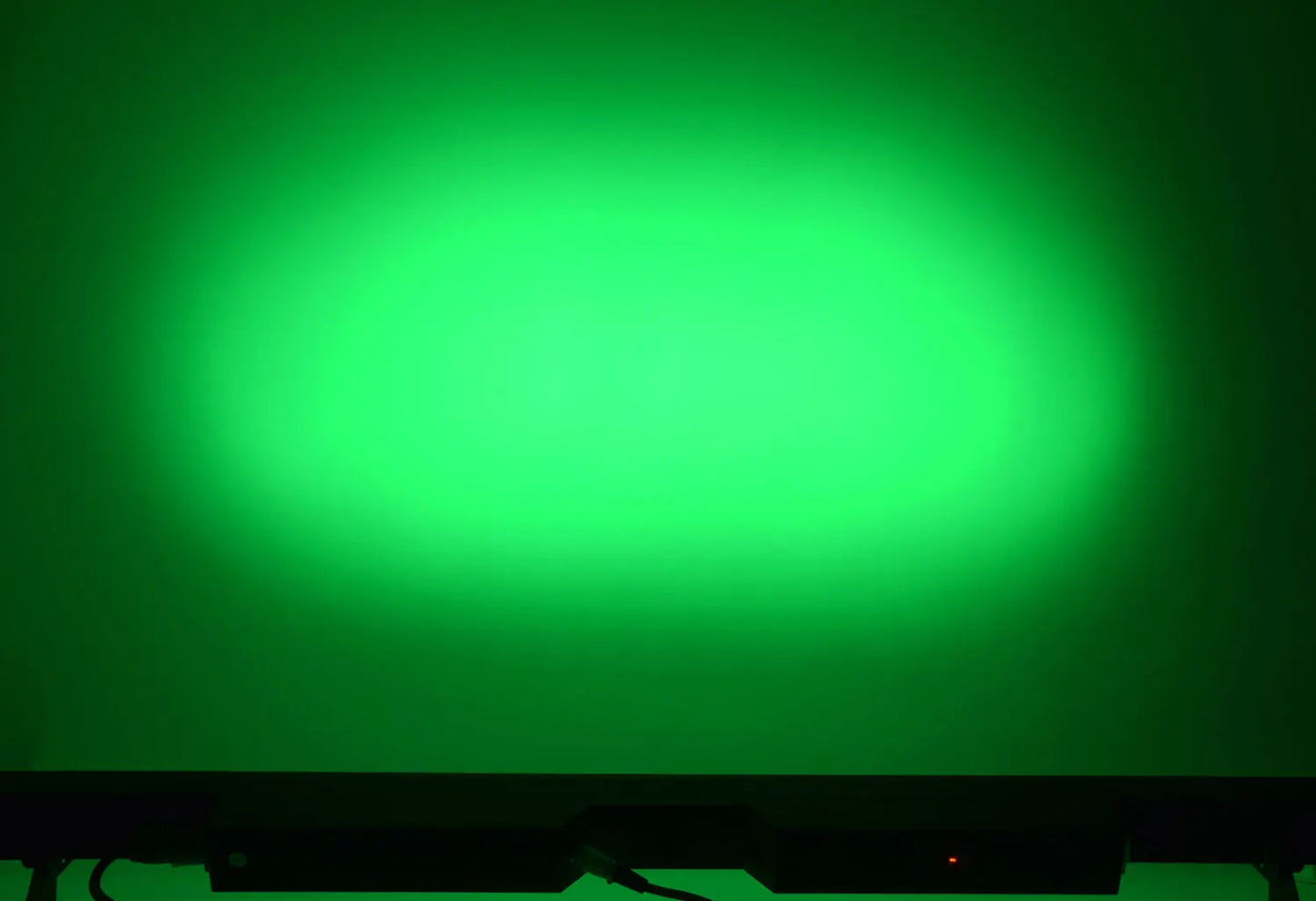 Wash and Beam: 24 x 3W LED Wall Bar Wash and Beam: 24 x 3W LED Wall Ba