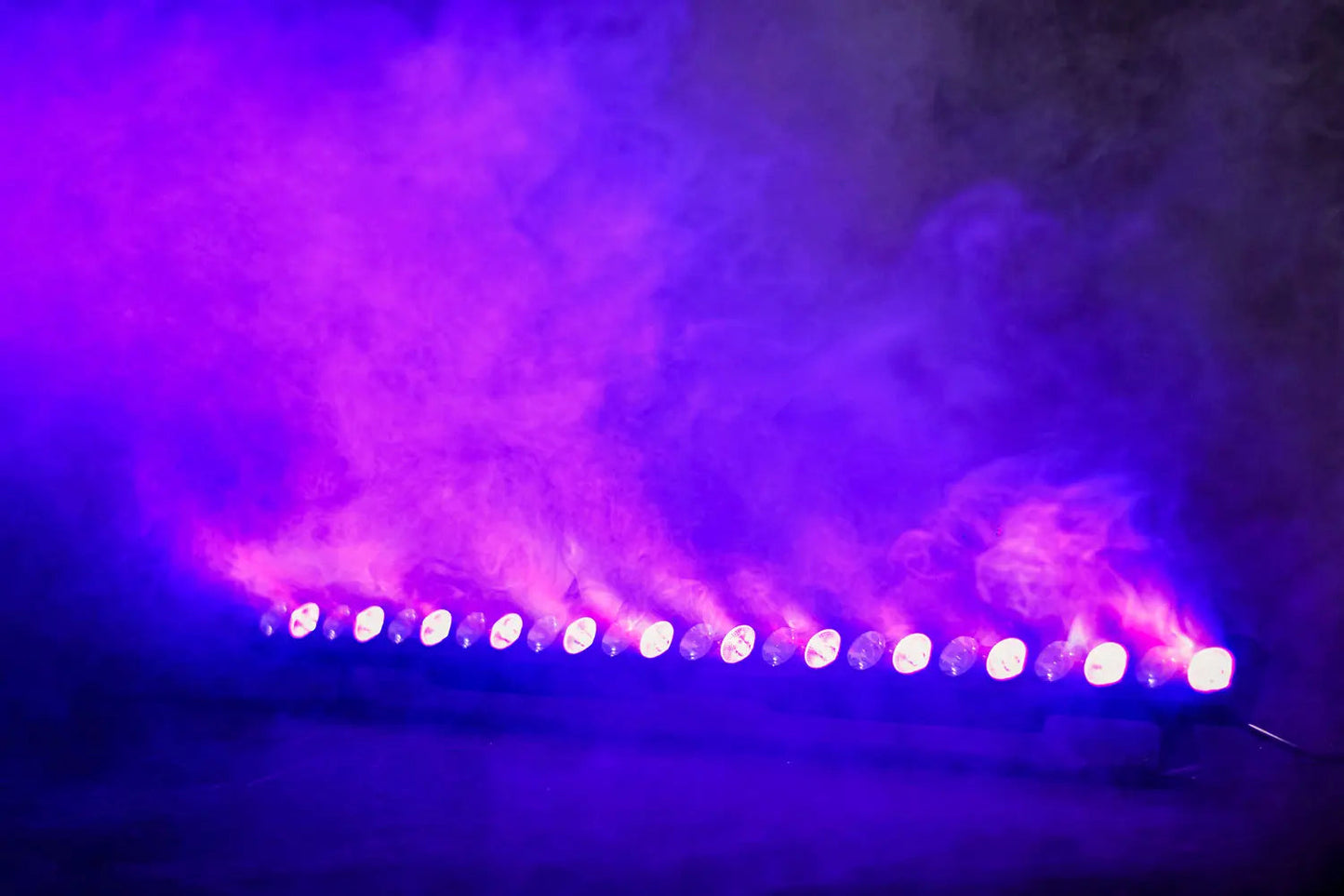 Wash and Beam: 24 x 3W LED Wall Bar Wash and Beam: 24 x 3W LED Wall Ba
