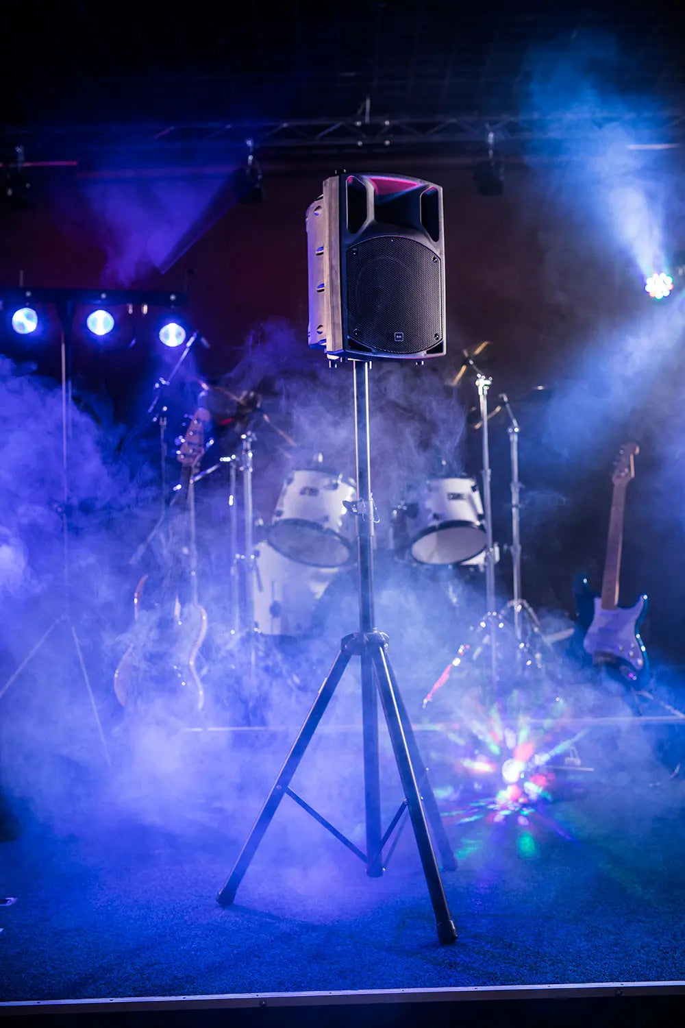 QX Series Active Moulded Speakers with Bluetooth QX10BT Active Speaker